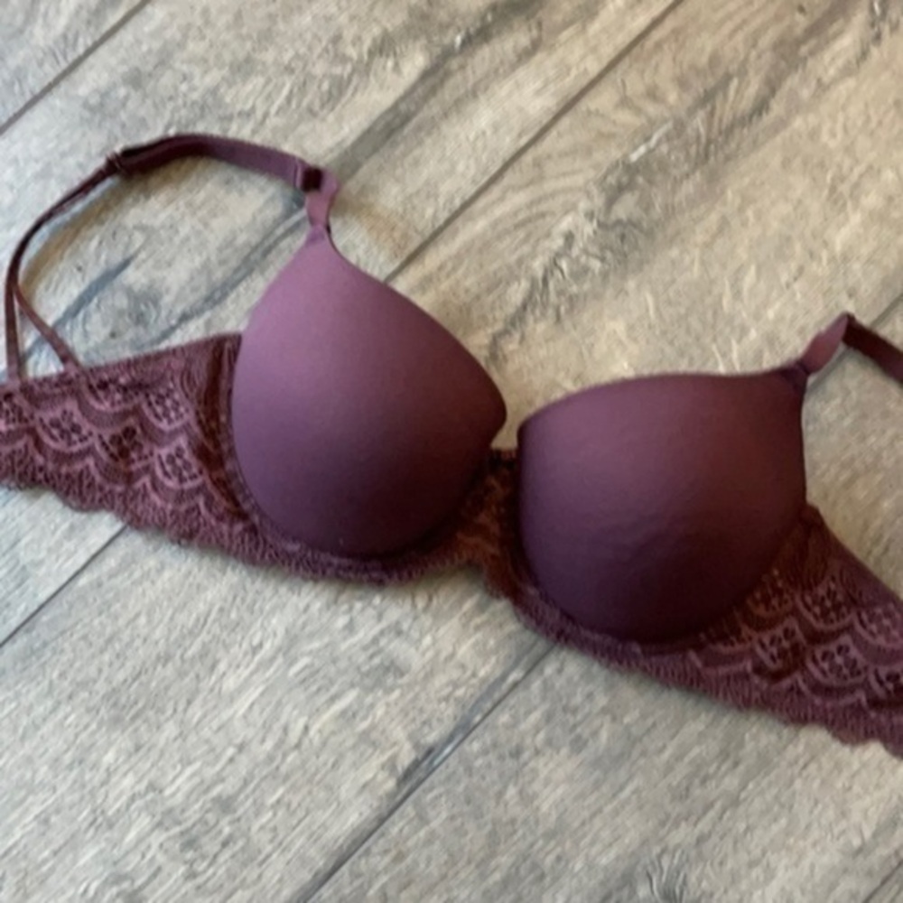 Auden bra 34 DD wine colored lace bra